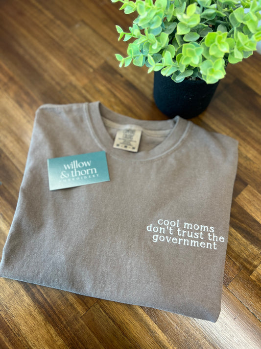 Pocket Cool Moms Don't Trust the Government